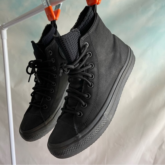 Converse  Chuck Taylor All Star Waterproof Nubuck Boot Men’s Size 7 or 8 - Picture 2 of 14